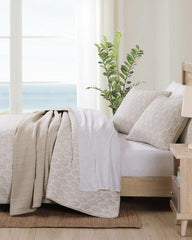 Beach & Home Quilts & Blankets | Tommy Bahama Bahama Fronds Reversible 3-Piece Full/Queen Quilt Set Brown