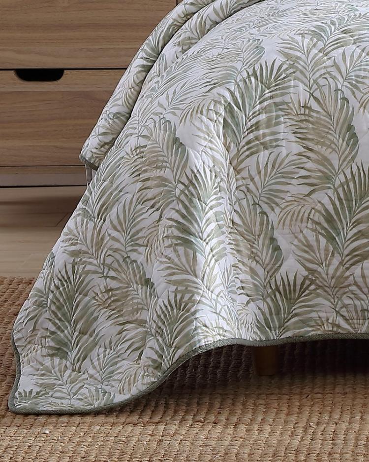 Beach & Home Quilts & Blankets | Tommy Bahama Maui Palm 3-Piece Full/Queen Quilt Set Green