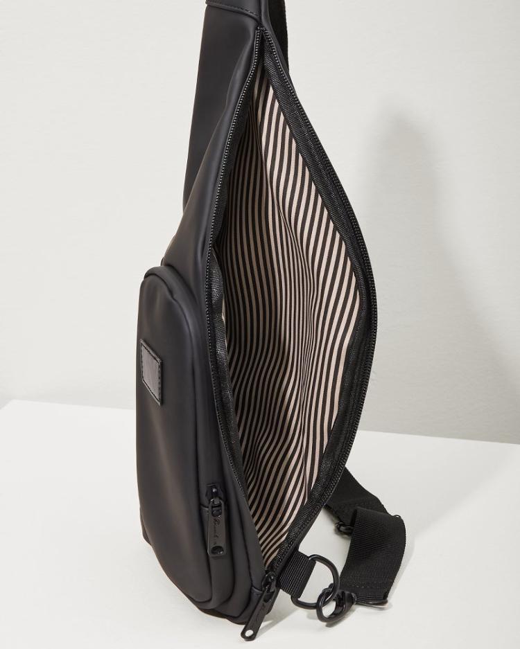 Men/Beach & Home Luggage & Travel | Tommy Bahama Hudson Black Sling Bag Black