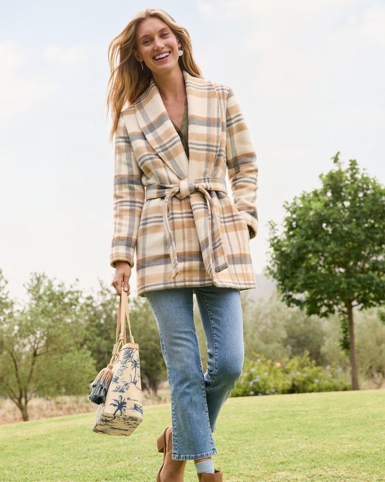 Women Jeans | Tommy Bahama Mid-Rise Cropped Mini Bootcut Jeans Med Azul Wash