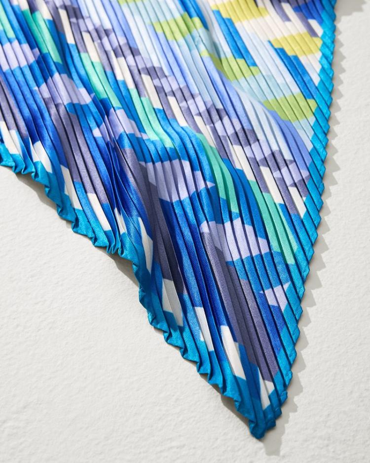Women Scarves & Wraps | Tommy Bahama Chevron Stripe Diamond Scarf Dazzling Blue