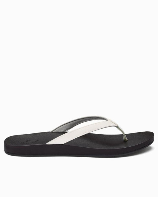 Women Shoes & Sandals | Tommy Bahama OluKai® Puawe Sandals White
