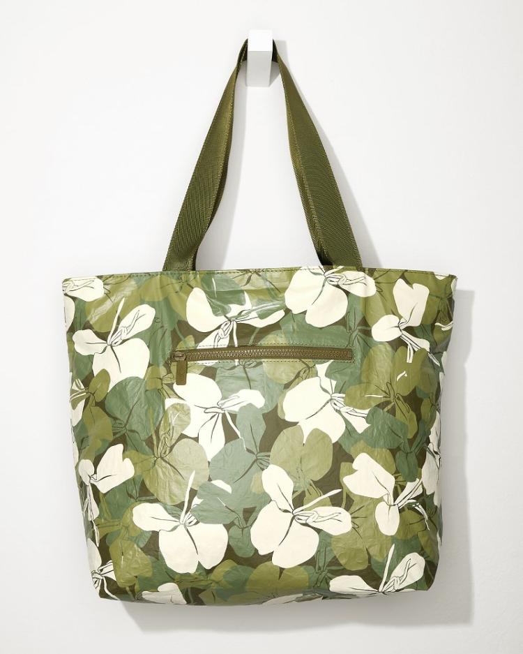 Women/Beach & Home Handbags & Clutches | Tommy Bahama Aloha Collection Ginger Camo Day Tripper Tote Scope/olive