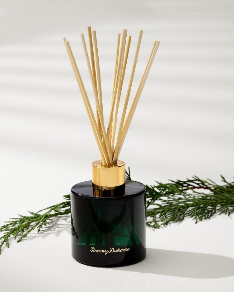Beach &amp; Home Candles &amp; Diffusers | Tommy Bahama Evergreen Reed Diffuser Evergreen