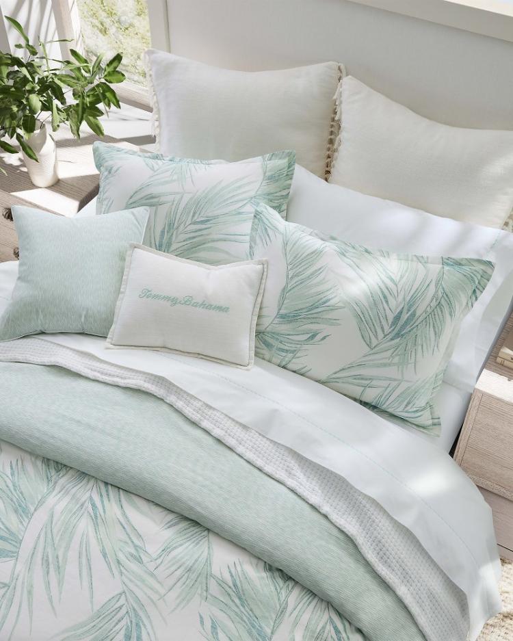 Beach &amp; Home Comforters &amp; Duvets | Tommy Bahama Canyon Palms 5-Piece Full/Queen Comforter Set Green