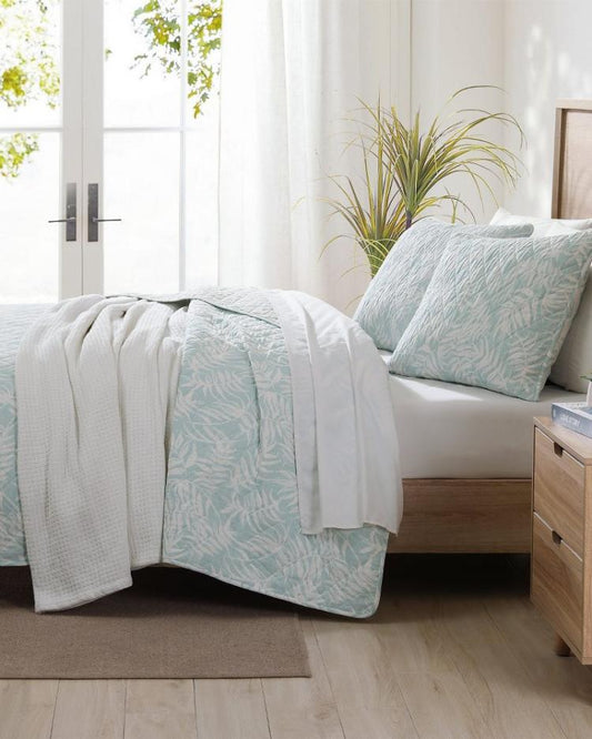 Beach &amp; Home Quilts &amp; Blankets | Tommy Bahama Art Of Palms Reversible 3-Piece King Quilt Set Blue