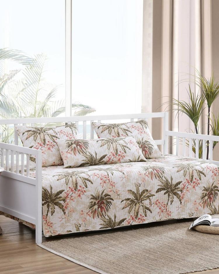 Beach &amp; Home Quilts &amp; Blankets | Tommy Bahama Bonny Cove 4-Piece Twin Quilt Daybed Cover Set Coconut