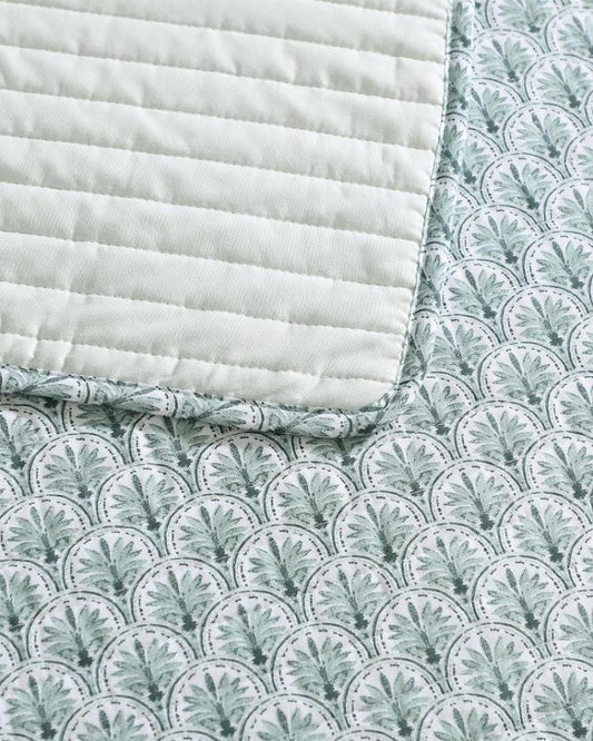 Beach &amp; Home Quilts &amp; Blankets | Tommy Bahama Coastal Batik 3-Piece Full/Queen Quilt Set Spring Green