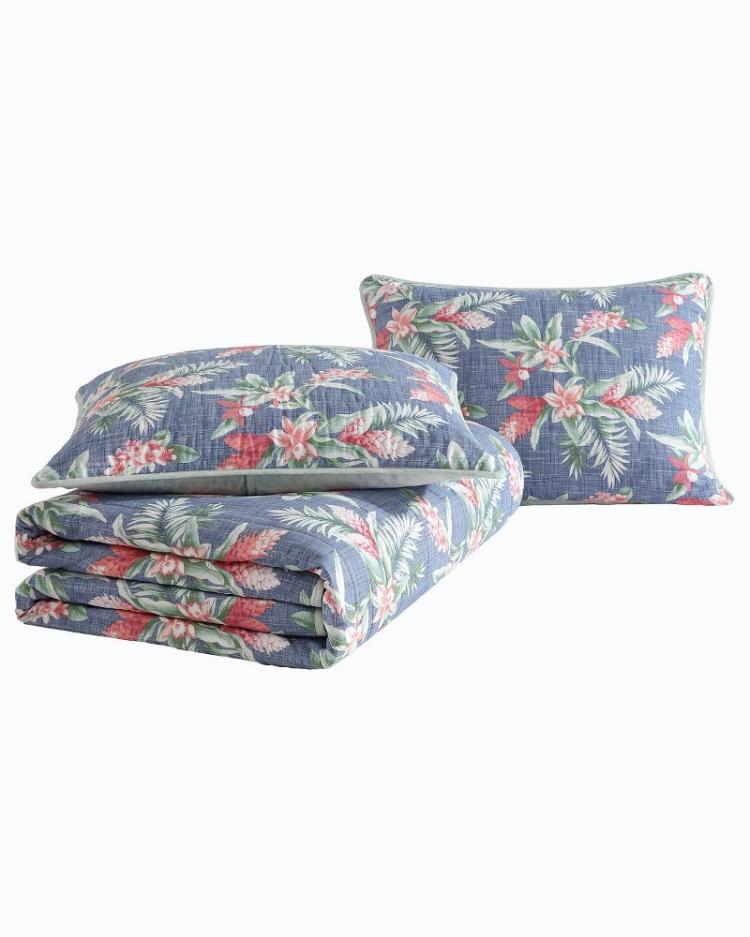 Beach &amp; Home Quilts &amp; Blankets | Tommy Bahama Floral Enchantment Reversible 3-Piece Full/Queen Quilt Set Deep Blue