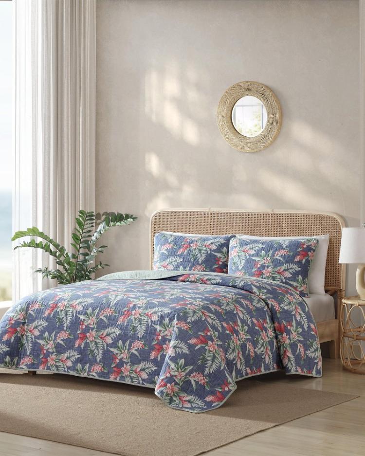 Beach &amp; Home Quilts &amp; Blankets | Tommy Bahama Floral Enchantment Reversible 3-Piece Full/Queen Quilt Set Deep Blue