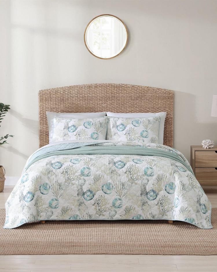 Beach &amp; Home Quilts &amp; Blankets | Tommy Bahama Freeport 3-Piece Full/Queen Quilt Set Blue