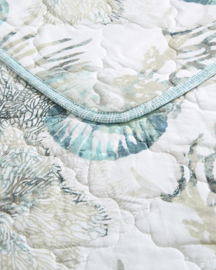 Beach &amp; Home Quilts &amp; Blankets | Tommy Bahama Freeport 3-Piece Full/Queen Quilt Set Blue