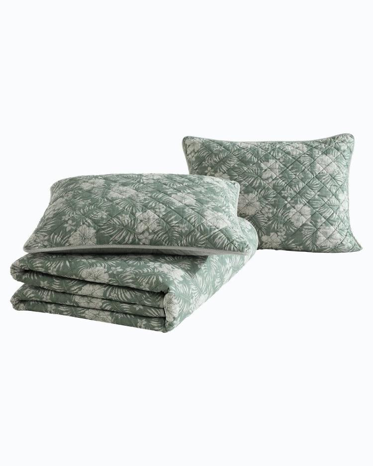 Beach &amp; Home Quilts &amp; Blankets | Tommy Bahama Hibiscus Jungle Reversible 3-Piece King Quilt Set Jungle