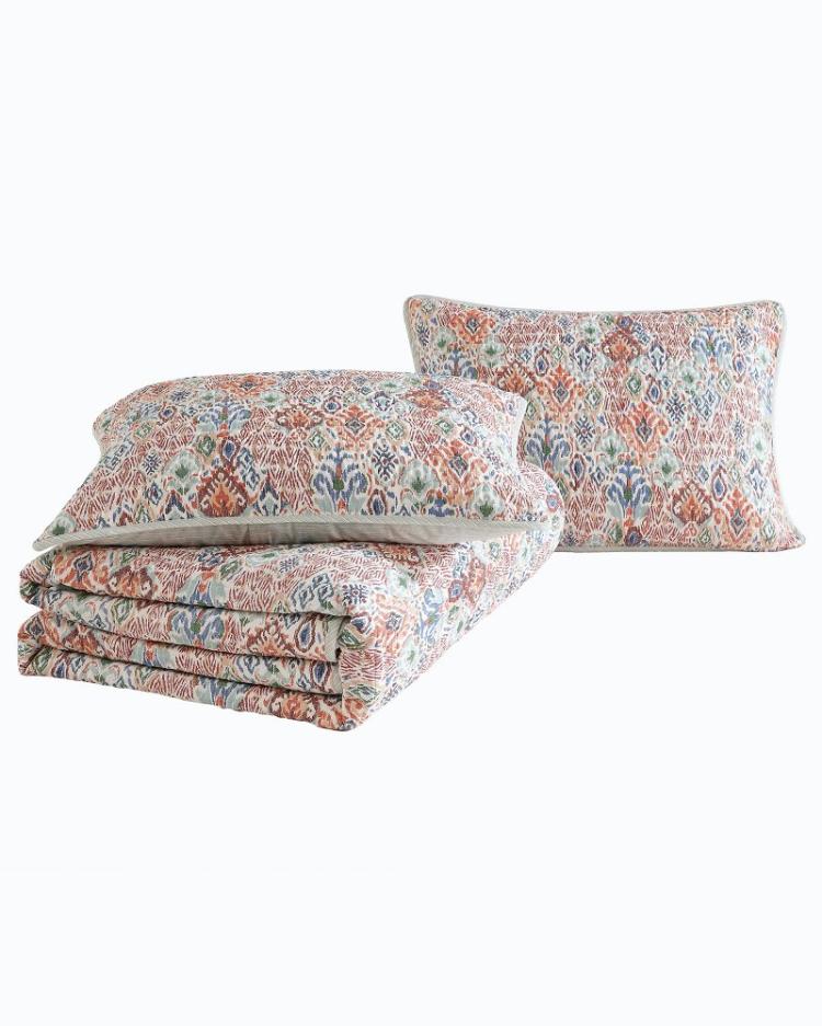 Beach &amp; Home Quilts &amp; Blankets | Tommy Bahama Ikat Tropics Reversible 3-Piece King Quilt Set Multicolor