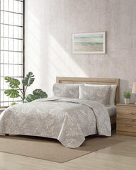 Beach &amp; Home Quilts &amp; Blankets | Tommy Bahama Jungle Toile Reversible 3-Piece King Quilt Set Beige
