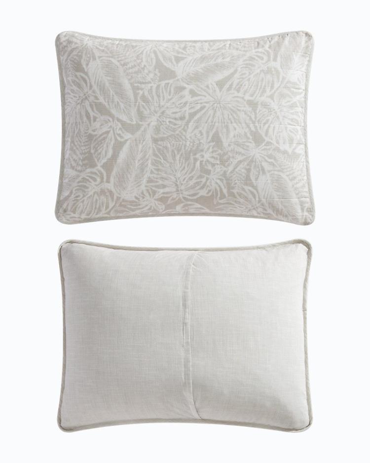 Beach &amp; Home Quilts &amp; Blankets | Tommy Bahama Ocean Deep Reversible 3-Piece Full/Queen Quilt Set Beige