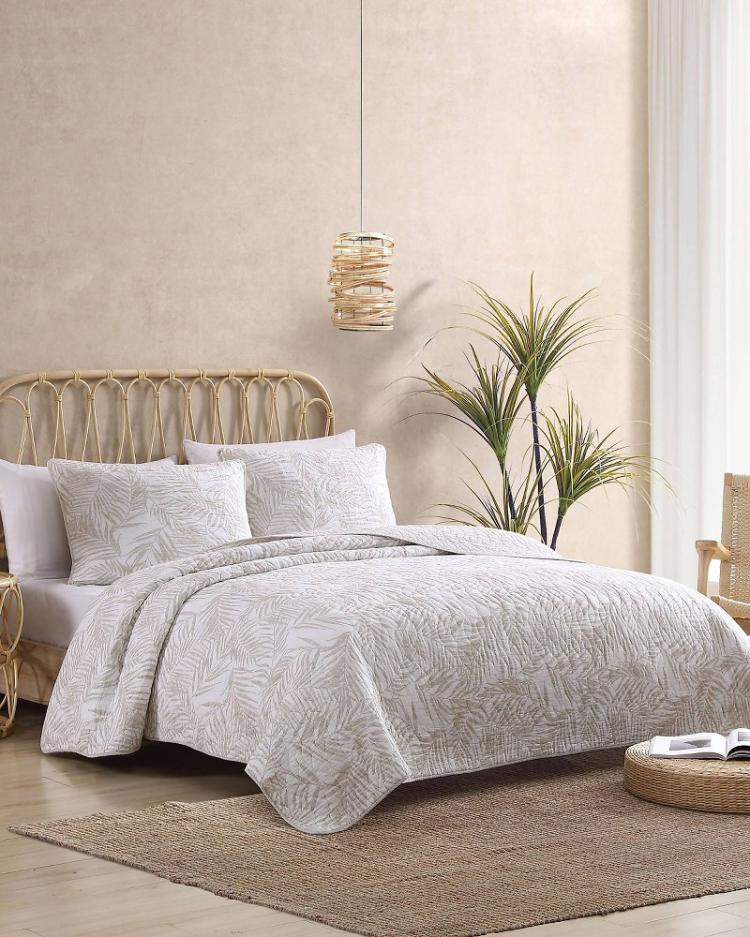 Beach &amp; Home Quilts &amp; Blankets | Tommy Bahama Palmday 2-Piece Twin Quilt Set Brown