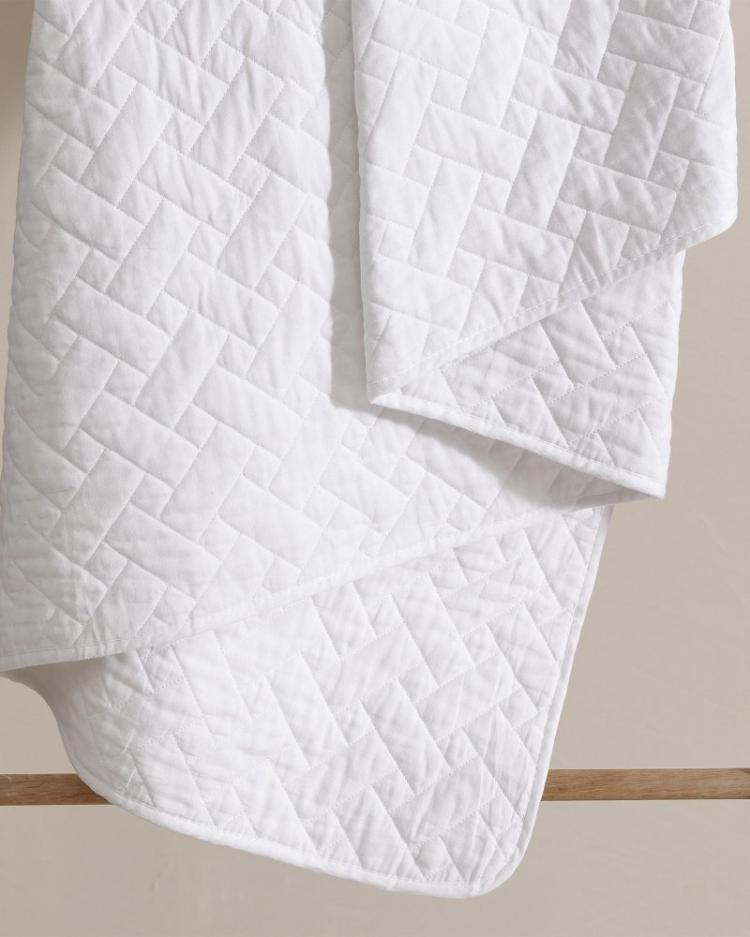 Beach &amp; Home Quilts &amp; Blankets | Tommy Bahama Solid King Quilt/Sham Set White