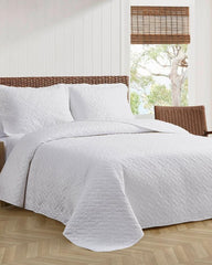 Beach &amp; Home Quilts &amp; Blankets | Tommy Bahama Solid King Quilt/Sham Set White