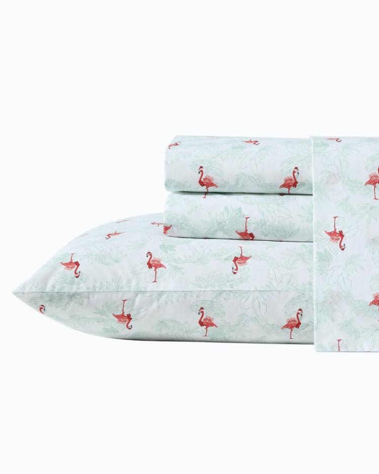 Beach &amp; Home Sheet Sets &amp; Bedskirts | Tommy Bahama Flamingo Santa 4-Piece Queen Sheet Set Red/green