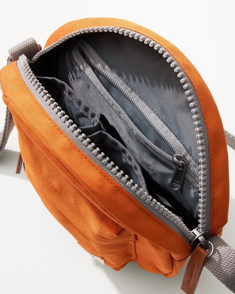 Men/Beach &amp; Home Luggage &amp; Travel | Tommy Bahama Paddington Atomic Orange Crossbody Bag Atomic Orange