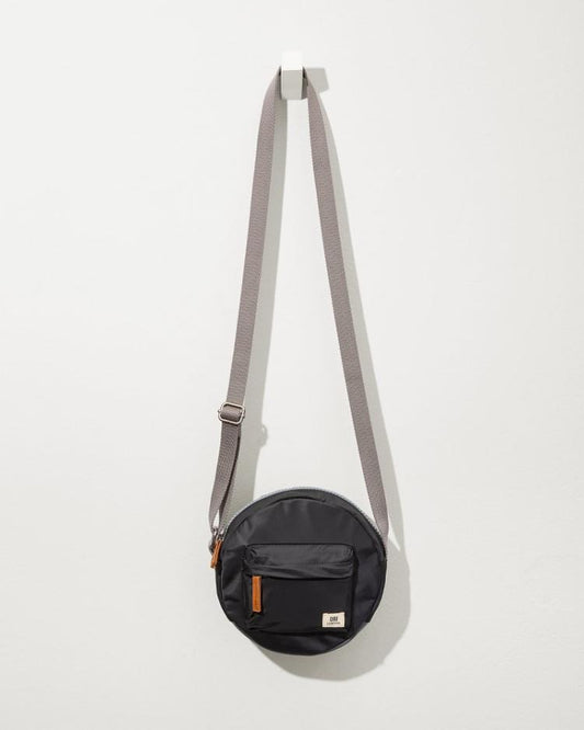 Men/Beach &amp; Home Luggage &amp; Travel | Tommy Bahama Paddington Black Crossbody Bag Black