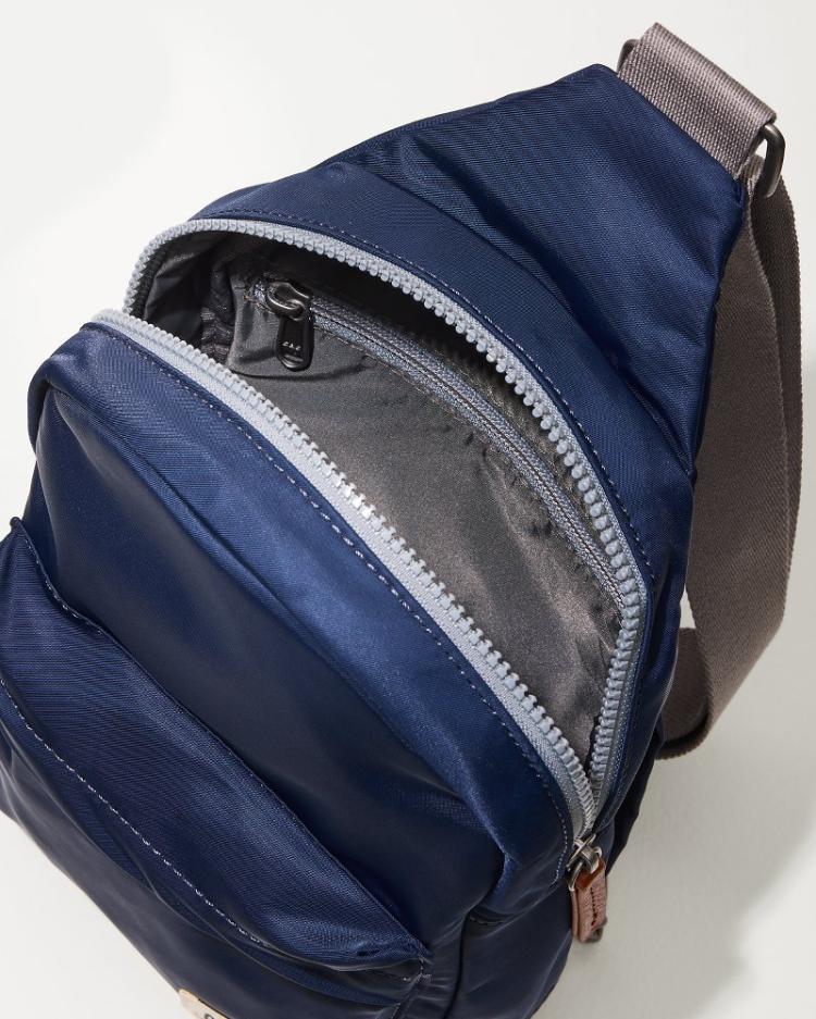 Men/Beach &amp; Home Luggage &amp; Travel | Tommy Bahama Willesden Midnight Sling Bag Midnight