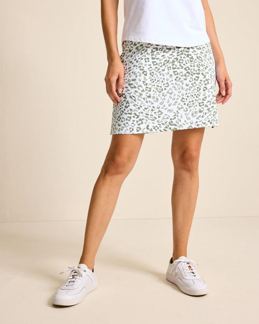 Women Skirts | Tommy Bahama Aubrey Leopard Leisure IslandZone® Skort Tea Leaf