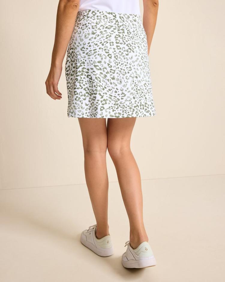 Women Skirts | Tommy Bahama Aubrey Leopard Leisure IslandZone® Skort Tea Leaf