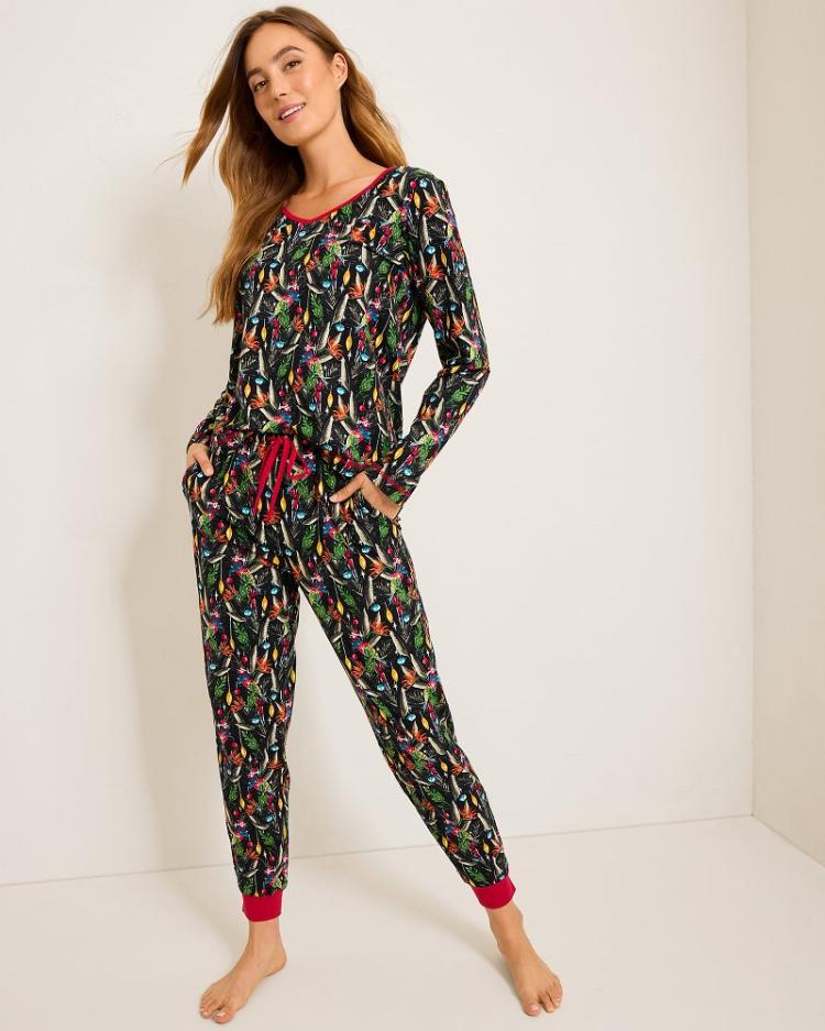 Women Sleepwear | Tommy Bahama Holiday Parrot V-Neck &amp; Pants Family Pajama Set Poinsettia Red