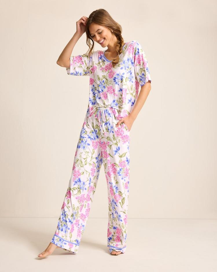 Women Sleepwear | Tommy Bahama Jersey V-Neck Top &amp; Pants Pajama Set Ivory
