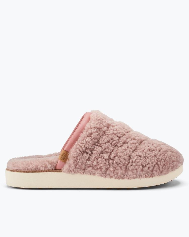 Women Sleepwear | Tommy Bahama OluKai® Pūpū Mua Fuzzy Slippers Pink Sea Salt