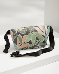 Women/Beach &amp; Home Handbags &amp; Clutches | Tommy Bahama Aloha Collection Cusco Mini Hip Pack Cusco