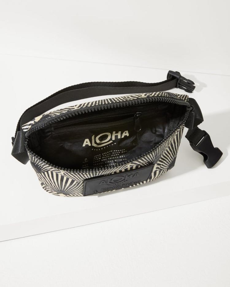 Women/Beach &amp; Home Handbags &amp; Clutches | Tommy Bahama Aloha Collection Malu Mini Hip Pack Glow/black