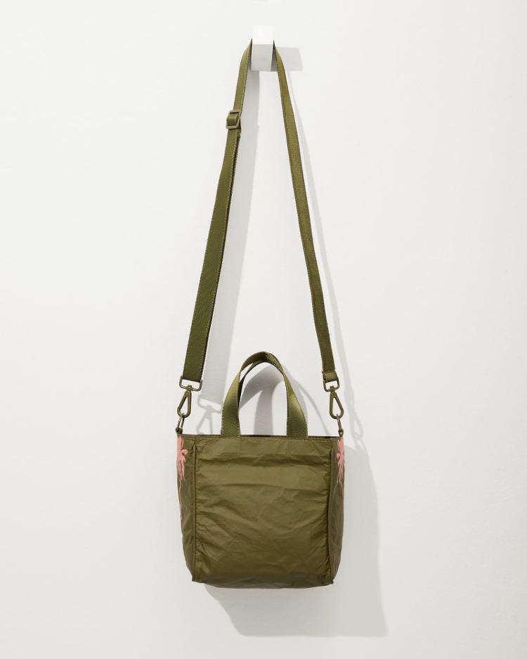 Women/Beach &amp; Home Handbags &amp; Clutches | Tommy Bahama Aloha Collection Paumalu Crossbody Bag Olive