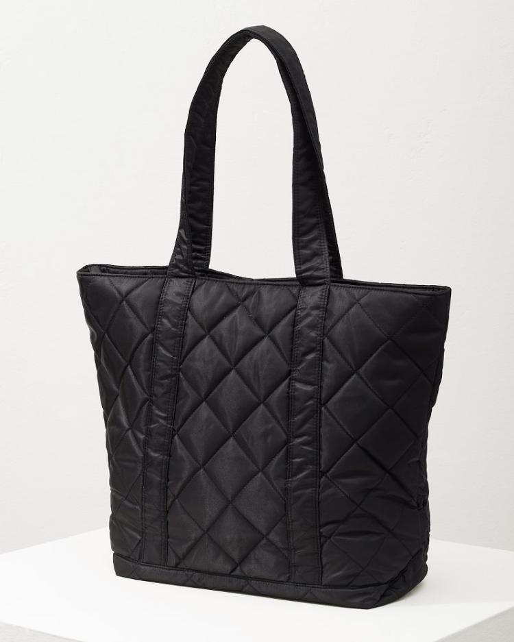 Women/Beach &amp; Home Handbags &amp; Clutches | Tommy Bahama Quilted Traveler Bag Black