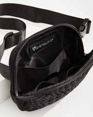 Women/Beach &amp; Home Handbags &amp; Clutches | Tommy Bahama Vaughan Woven Belt Bag Black