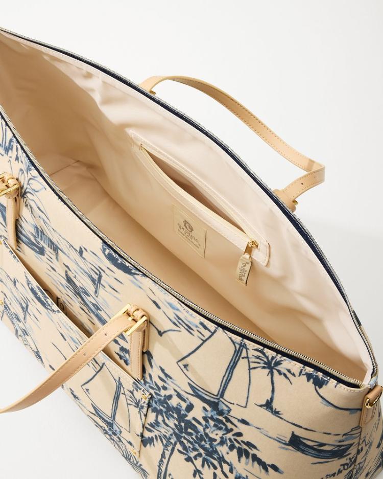 Women/Beach &amp; Home Luggage &amp; Travel | Tommy Bahama Daise Seascape Voyager Duffel Bag Daise Seascape